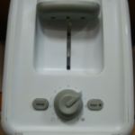 WHITE OYSTER TOASTER - Image 2